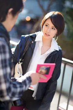 素人ナンパドキュメント 厳選！小顔で可愛さMAX！ショートカット女子12人 4時間の11番目のサンプル画像