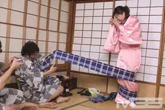 負けたら中出し巨乳野球拳のサムネイル画像