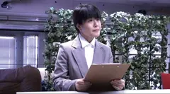 新人女性社員が面接官 004のサムネイル画像