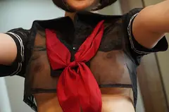 ｢女の子のスケスケ大好きでしょ？｣ 可愛い従姉妹たちのおっぱい乳首スケスケ&お尻にパンツくい込み&マ○コスケスケ！の超絶エッチなスケスケ制服で僕をいっぱい誘惑してくるから困ったけど勃起した件！のサムネイル画像