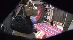 自分の部屋に泊まることになった妻の女友達 ｢人妻波江さん(仮名)三十二歳｣に当然のように手を出してしまうワタシのサムネイル画像