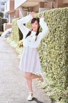 栄川乃亜の凄テクを素人男性たちが発射せずに10分間ガマンできたら生☆中出しセックス！のサムネイル画像