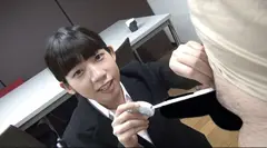 新人女性社員が面接官 001のサムネイル画像