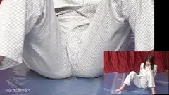 【緊急生放送】美女のおもらし生放送～恥じらいながらも溢れ出るオシッコ 完全版 河北はるな 葉月もえの8番目のサンプル画像