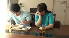 おじいちゃんの介護士は見るからにスケベそうなムチ尻美熟女（2）～介護のかたわら僕のチンポをしゃぶってきた！の4番目のサンプル画像