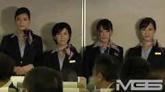 「制服・下着・全裸」でおもてなし またがりオマ○コ航空 4 逆3Pサービス便 浅倉愛 本庄瞳 広瀬奈々美 司ミコトの7番目のサンプル画像