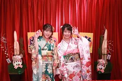 晴れ着美女脱衣マージャン #1 再編2H HDのサムネイル画像