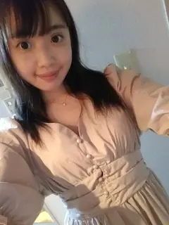 マスク着用を条件にエッチな撮影を了承してくれた普通の女子大生総集編(1)めいちゃん20歳・みどりちゃん21歳・あかねちゃん21歳のサムネイル画像