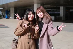 レズ旅 豪華版～カワイイ女子2人がマ●コを濡らしながらイチャラブする初めてのお泊り 星空もあ さとう愛理 川越ゆい 早乙女らぶのサムネイル画像