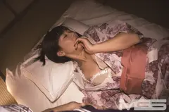 綺麗な女ののろけた恋バナに出てくる男が羨ましくて、つい寝取ってやりたくなってしまった。女が一人になった時にこっそり口説いたら意外にもその気になってきたので勢いで即ハメ 4時間の4番目のサンプル画像