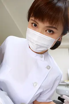 歯科助手をしている兄貴の嫁さんがかなりのデカパイなので一発お願いしたい (3)のサムネイル画像