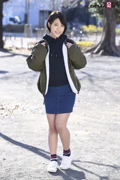 「さらに可愛くなって彼氏に会いませんか？」と遠距離恋愛中の女の子に魅力的な言葉をかけ、性感ストレッチエステでミラー越しの彼氏にイキ潮をぶっかけ！ マジックミラー号のサムネイル画像