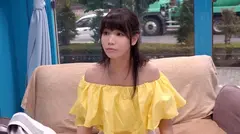 ゆき(20)女子大生 肩出しファッションで美しい鎖骨と胸元を見せる女子大生とSEX！のサムネイル画像