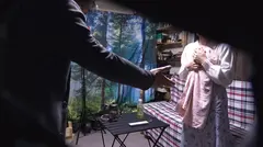 自分の部屋に泊まることになった妻の女友達 ｢人妻綾音さん(仮名)三十歳｣に当然のように手を出してしまうワタシ 17のサムネイル画像