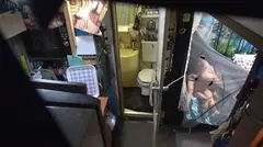 自分の部屋に泊まることになった妻の女友達 ｢人妻綾音さん(仮名)三十歳｣に当然のように手を出してしまうワタシ 17の9番目のサンプル画像