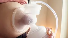 ミルクママと母乳生搾り面接 羽月希の12番目のサンプル画像