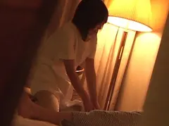盗撮 派遣マッサージのおばさんはご無沙汰すぎて若者チ○ポの勃起力に大興奮中出し4時間 2の8番目のサンプル画像