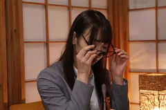 逆NTR「部長…ウチで休んでいきますか？」部下に逆お持ち帰りされた上司。 斎藤まりなのサムネイル画像