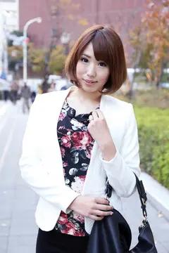 貧乳人妻 そのおっぱい最高に素敵ですよ奥さん！！手のひらサイズのエロ乳にフル勃起！！14名のサムネイル画像