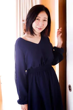 見たくないですか？商店街で見かける地味なおばさんがどんなふうに乱れるのか？大人しそうな外見からは、想像も出来ない激しさで久しぶりの快楽に溺れてイキまくる、濃厚中出しSEX 3 16名の5番目のサンプル画像