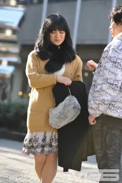 勇気あるナンパ 5 年の差15歳以上の可愛い熟々おばさんをゲット!!の5番目のサンプル画像