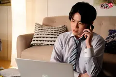 『普通のエステじゃ・・・ない！？』～間違って回春マッサージを呼んで訳も分からずキンタマまで揉みほぐされ我慢できず鬼勃起し裏本番で大量発射！！～ 長瀬広臣 笹倉杏のサムネイル画像