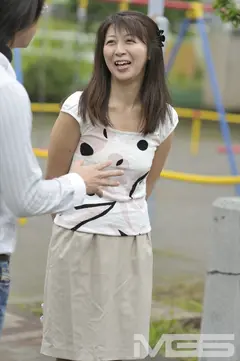 おばチラGET 実在する無垢な熟女の恥じらいEXPRESSの8番目のサンプル画像