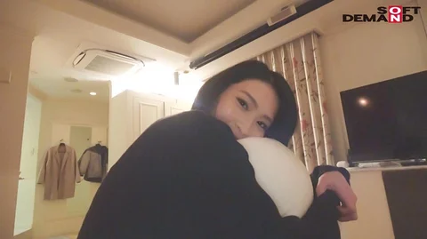 年上彼女の鈴と…全部がスローだった休日デート 本庄鈴のサムネイル画像