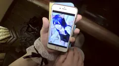 ガチレイヤーハメ撮り！！同人サークルでの写真集発売の為にローター受け入れ本気で感じてエロ汁大洪水！！勃起チ○コぐいぐいの頬へ押し付ければ…パクっと丁寧フェラ奉仕！！受け入れ準備万端のケイレン美尻マ○コになし崩しで中出し性交！！ /ラブホドキュメンタリー休憩2時間/12の6番目のサンプル画像