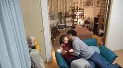 百戦錬磨のナンパ師のヤリ部屋で、連れ込みSEX隠し撮り 248 飲んだ帰りに口説いた女の子を部屋に連れ込み！愛嬌抜群な彼女とゲームに興じつつキスを迫ると…？脱がすとスラッと色白美脚！お尻もプリッと！キャンキャン喘ぐ様をバッチリ盗撮！のサムネイル画像