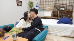 百戦錬磨のナンパ師のヤリ部屋で、連れ込みSEX隠し撮り 317 バーで知り合った黒髪専門学生を部屋に連れ込み！罰ゲームでキスをしたら意外とノリノリで、隠し撮りされているとも知らずにビクビクイキまくり！踊り狂う巨乳から目が離せません！！のサムネイル画像