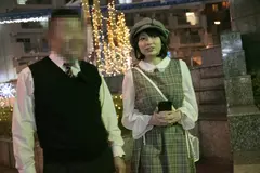 帽子が似合う女子大生はおやじの口車に乗せられ嫌々ながらもイキまくり！！のサムネイル画像