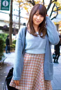 ナンパされたエッチな素人女性たち 快楽に弱い清楚系お姉さんに中出し 4時間の4番目のサンプル画像