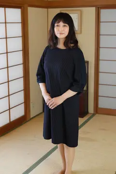 綺麗なおばさんは好きですか？【奇跡のAV出演】恥じらい還暦セックス 品良く乱れる初撮り熟女15人 4時間BESTの9番目のサンプル画像