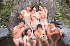 ビッチでエッチなニューハーフ達！！相手が男でも女でも両方イケちゃう！?スーパーバリューなドスケベ淫乱ニューハーフちゃんたちとの初めてのセックスで腹筋が痙攣するほど気持ちいい体験 4時間の15番目のサンプル画像