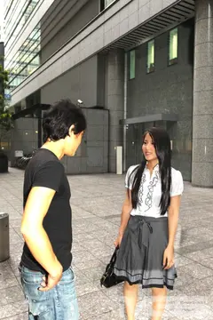 ガチンコ中出し顔出し人妻ナンパ BEST8時間 DELUXE editionの5番目のサンプル画像