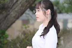 出張先の温泉旅館で部下の新卒OLとまさかの相部屋 小悪魔女子の誘惑 逆NTR 白川ゆずのサムネイル画像