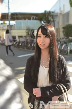 せめてゴム付けて…あっ！うわ…これマジで顔バレしちゃうだろ…ってレベルの美人奥さん達が平日の真っ昼間から口説き落とされてAV出演とかどうかしてるぜ。「ガチンコ中出し！顔出し！人妻ナンパ」 in十条&赤羽の10番目のサンプル画像