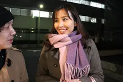 ナンパした奥様にちょっとエッチなモニター調査をお願い！18cmのデカマラをいきなり見せつけ！目の前でイキリ勃つ肉棒にムラムラしちゃってモニター調査を言い訳に不貞挿入！激しいピストンにイクイクが止まらない！ 3の11番目のサンプル画像