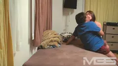 ナンパ連れ込み素人妻 ガチで盗撮のサムネイル画像