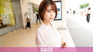 マジ軟派、初撮。 2103 小柄なくりくり黒目の美少女子大生を新宿でナンパ！箱の中身はなんだろな！ゲームで高額賞金！？あれよあれよという間にエスカレートしていって！？このルックスで幼い喘ぎ声！反則です！のサムネイル画像