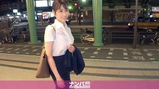 マジ軟派、初撮。 1524 彼氏の浮気が発覚して傷心中の美人OLをお酒で釣ってホテルに連れ込み成功！慰める為と体に触れると抵抗していた力が徐々に抜け…巨乳を揺らしながら背をのけ反らせて大絶頂！のサムネイル画像